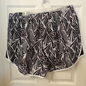 Activewear by Jennifer Lauren shorts